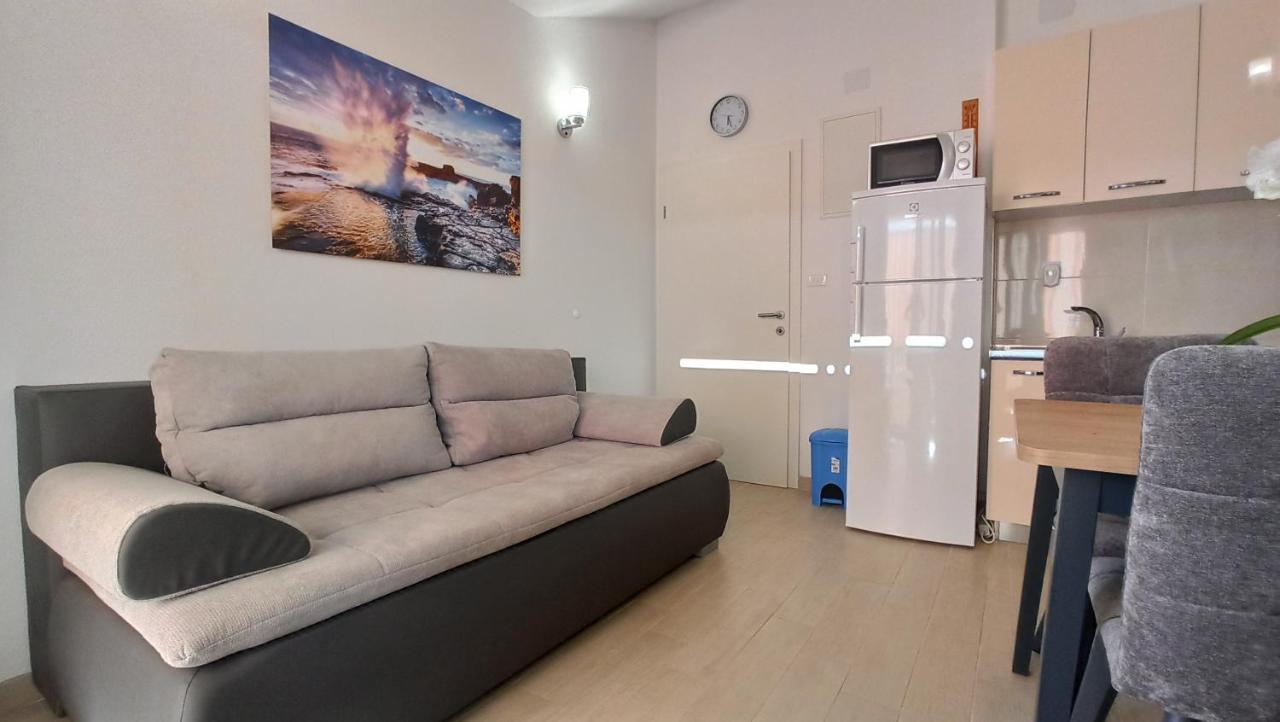 Jakopovic Apartments Рогозница Экстерьер фото