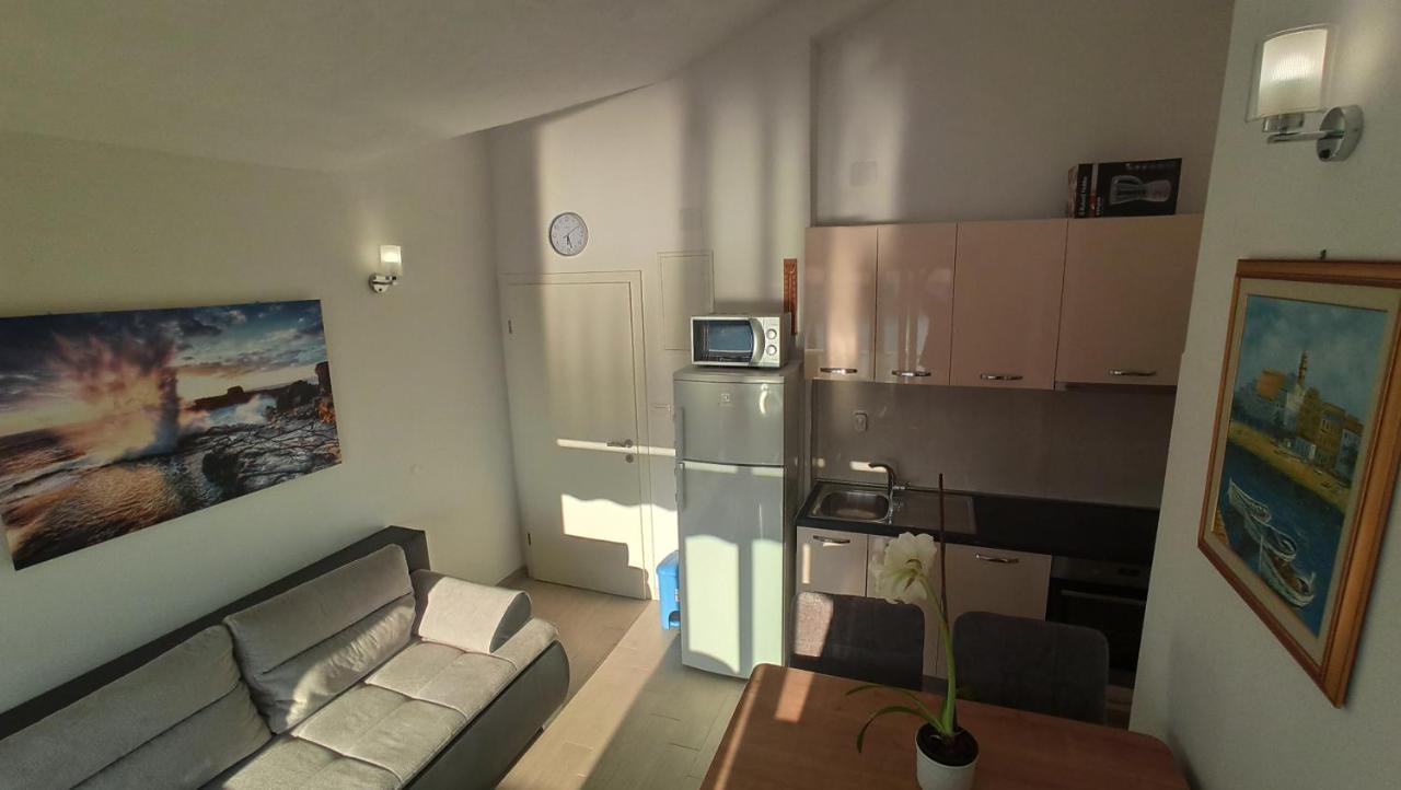 Jakopovic Apartments Рогозница Экстерьер фото