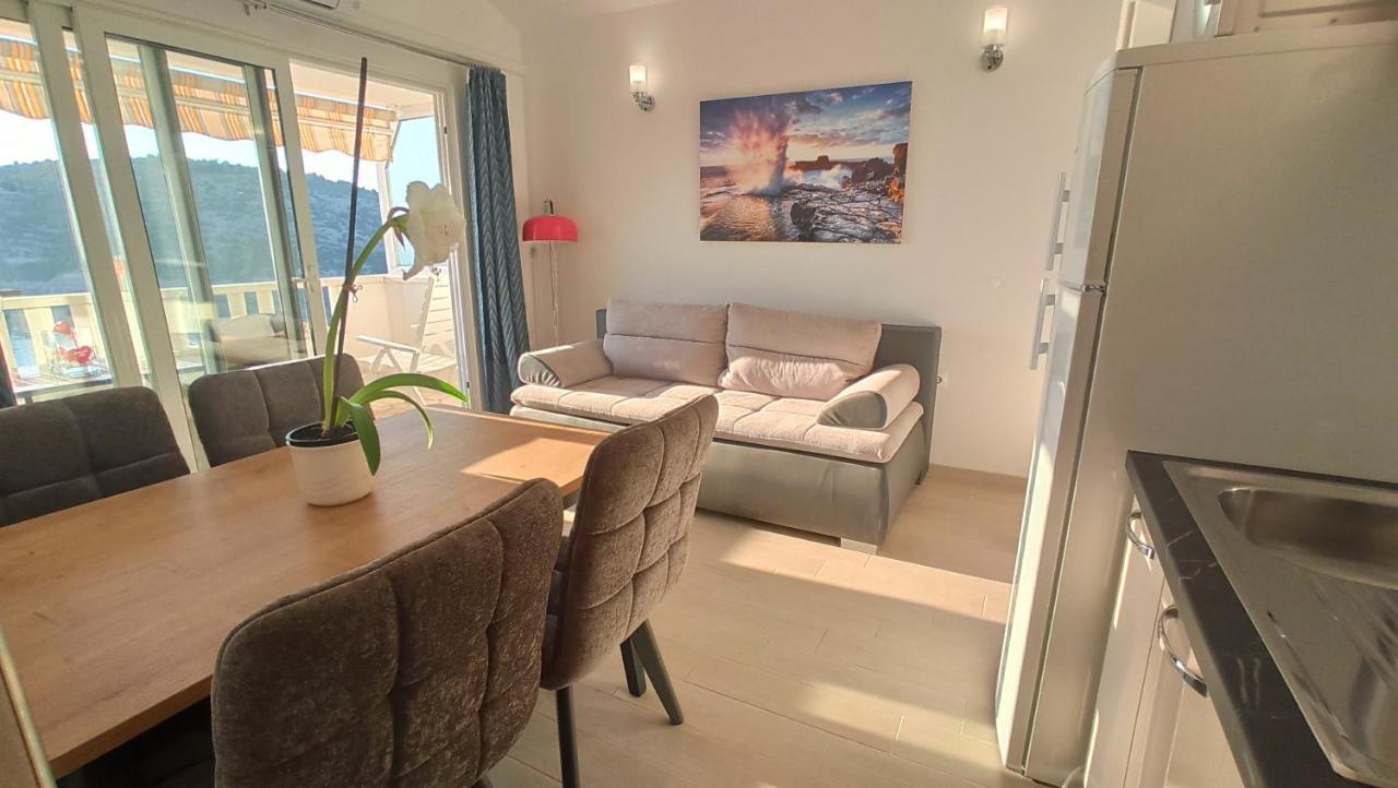 Jakopovic Apartments Рогозница Экстерьер фото